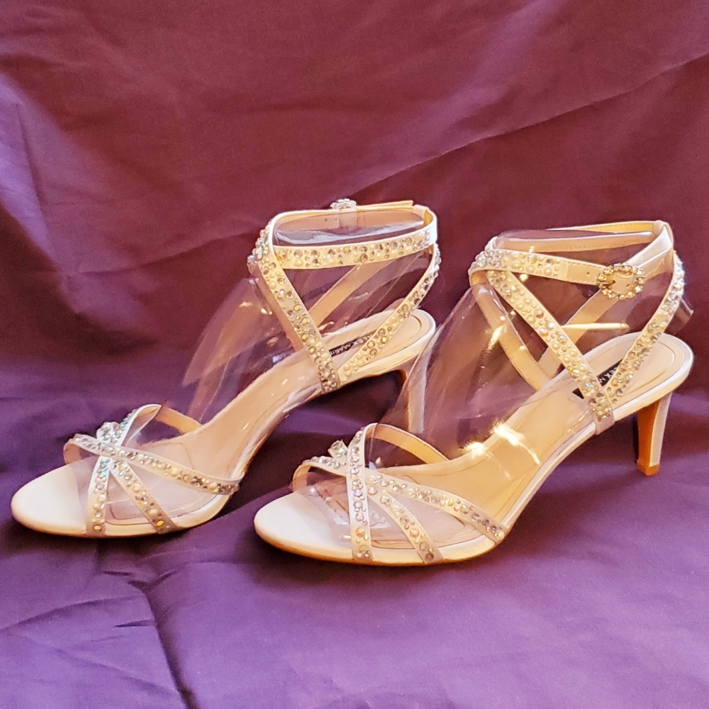 NEW Alex Marie Heels, White, Rhinestones, Size 11 - Picture 11 of 15